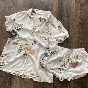 Plum Pretty Sugar Pajama set